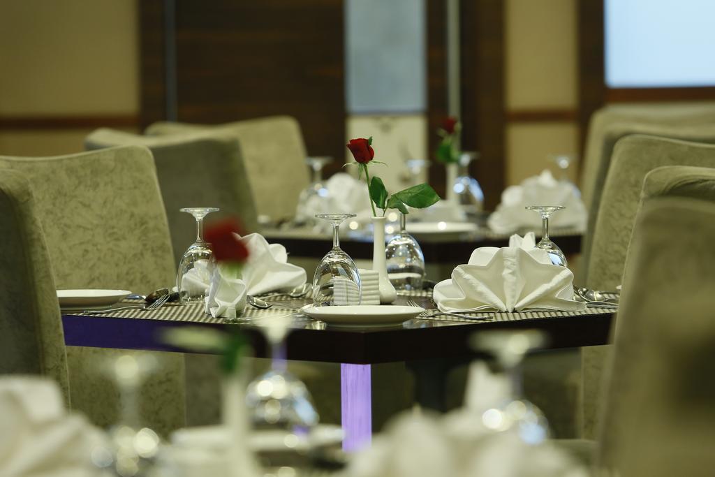 Hotel Moonlit Regency Thodupuzha Eksteriør bilde