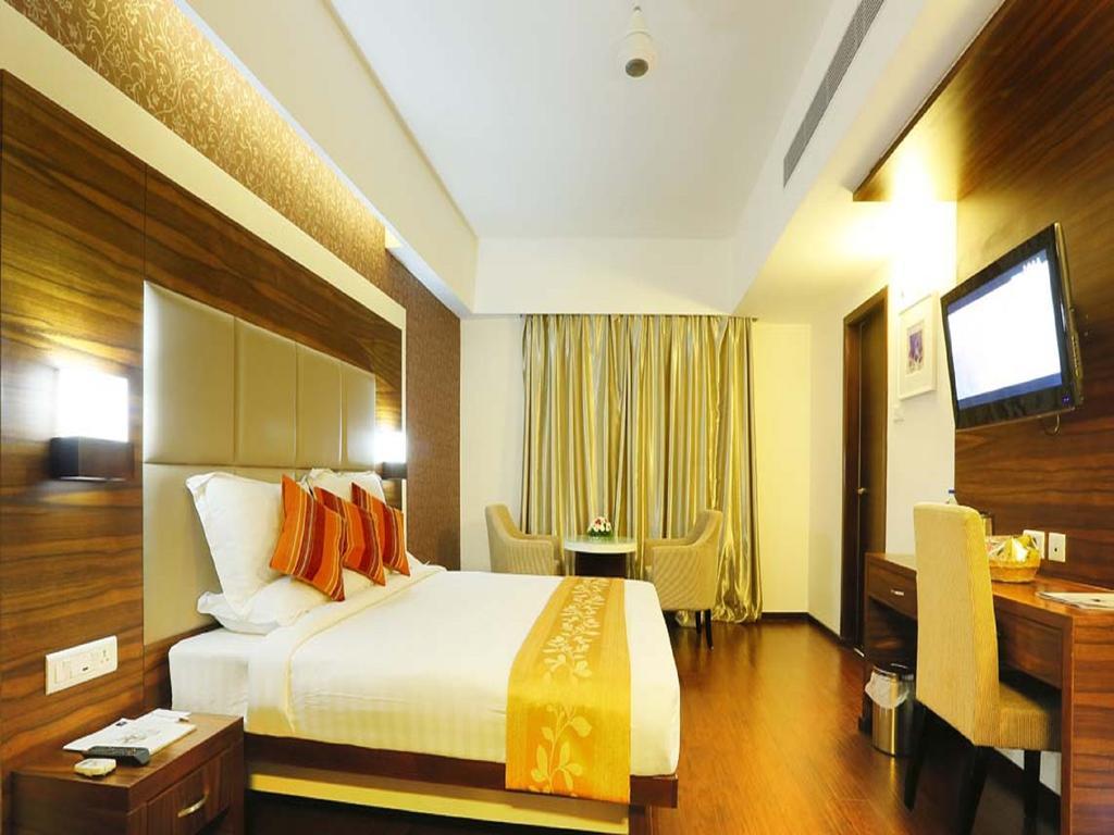 Hotel Moonlit Regency Thodupuzha Eksteriør bilde